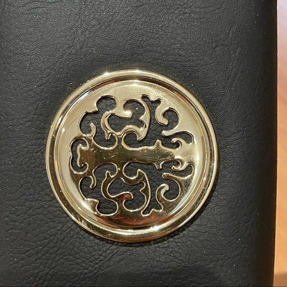 Black purse - Picture 2 of 10